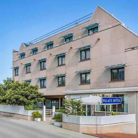Aviano Palace Hotel Extérieur photo