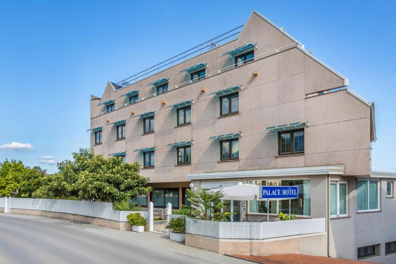Aviano Palace Hotel Extérieur photo