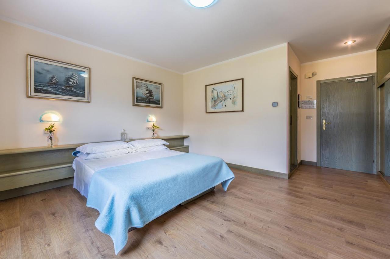 Aviano Palace Hotel Extérieur photo
