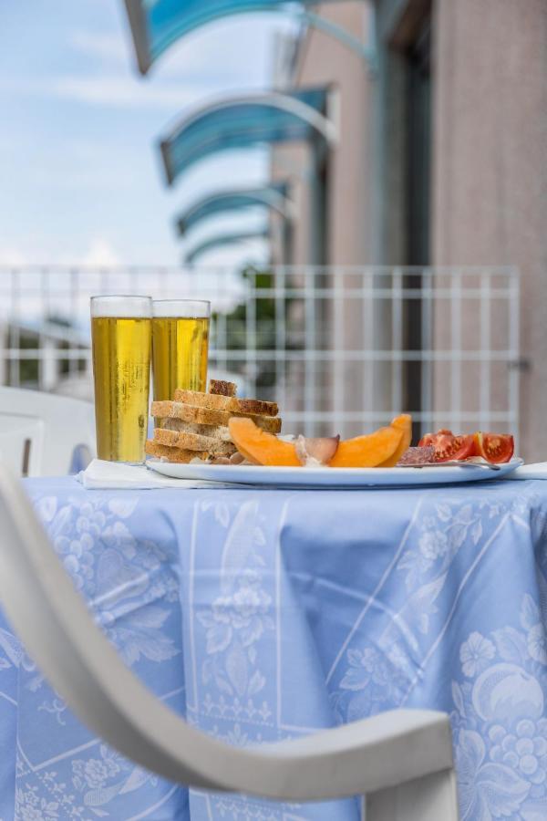 Aviano Palace Hotel Extérieur photo